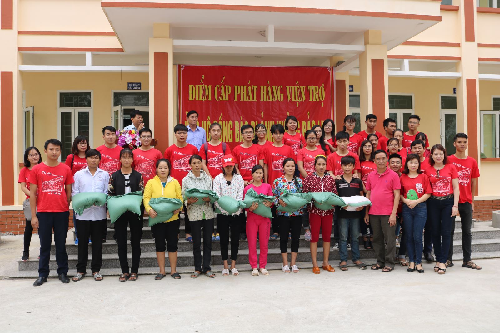Hoạt động thiện nguyện của Phân hiệu Đại học Y Hà Nội