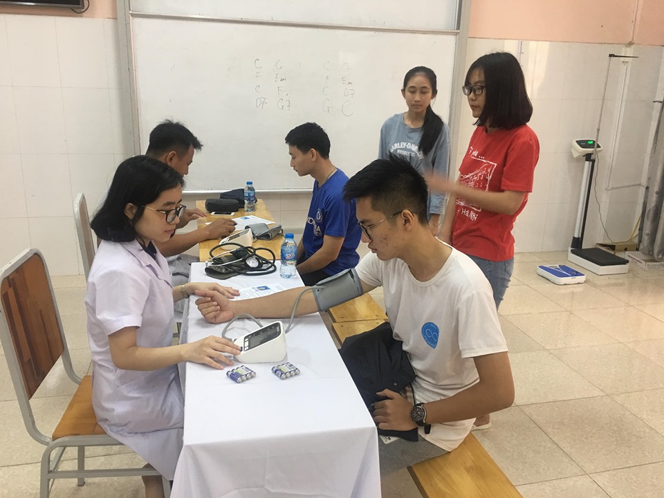 Khám sức khỏe đầu vào cho tân sinh viên Phân hiệu Trường Đại học Y Hà Nội tại tỉnh Thanh Hóa