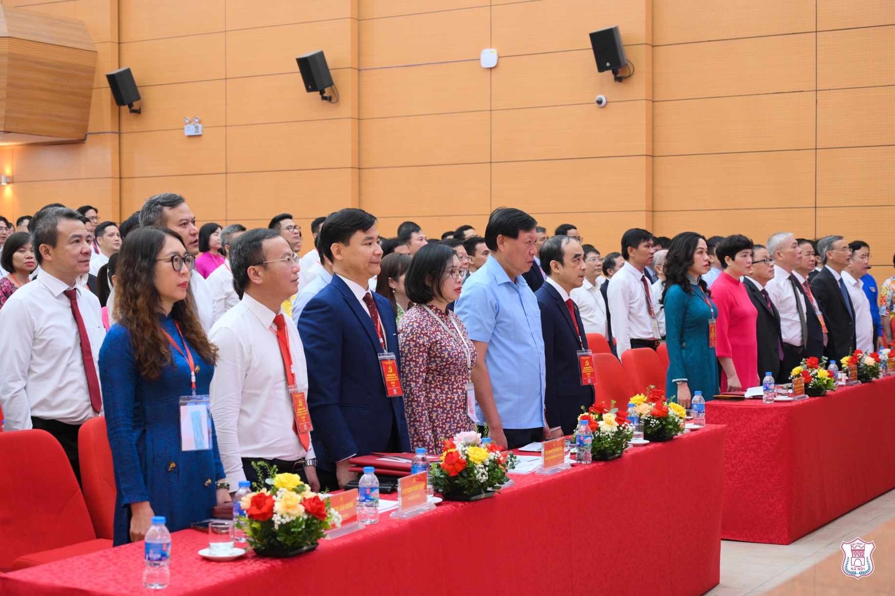 https://apiwebhmu.hmu.edu.vn/Upload/Images/657d46a0-2e24-4584-8cb8-2805f8540be9.jpg
