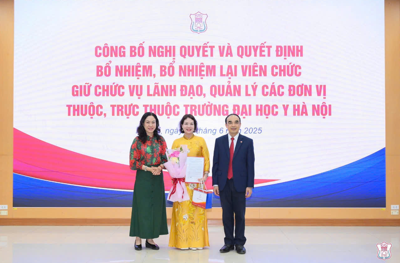 Trường Đại học Y Hà Nội tổ chức Lễ công bố Nghị quyết và Quyết định bổ nhiệm, bổ nhiệm lại viên chức giữ chức vụ lãnh đạo, quản lý các đơn vị thuộc, trực thuộc